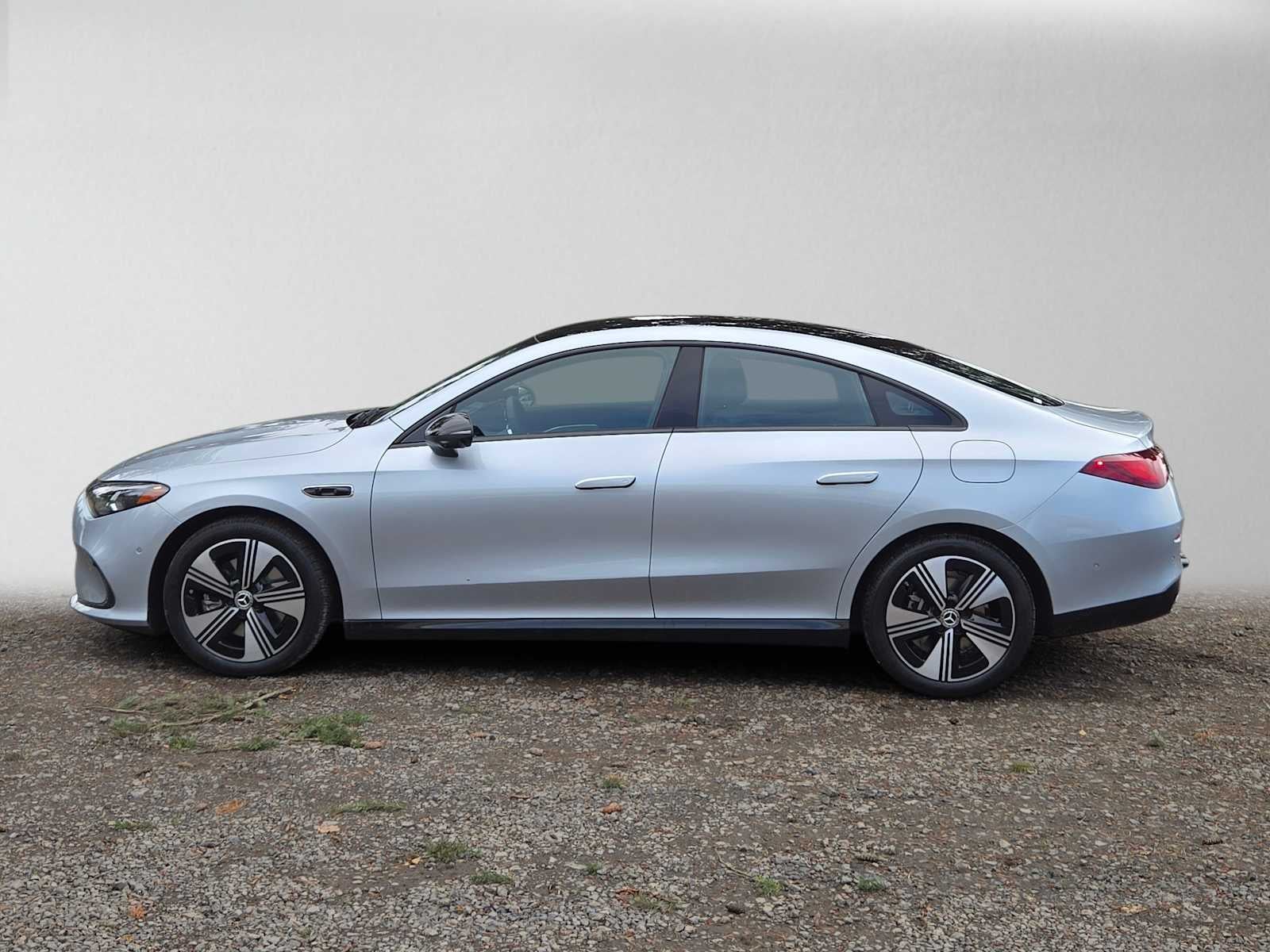 2027 Mercedes-Benz CLA 220 Hybrid FWD