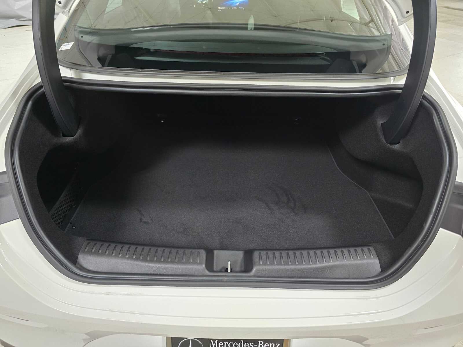 2027 Mercedes-Benz CLA 220 Hybrid FWD