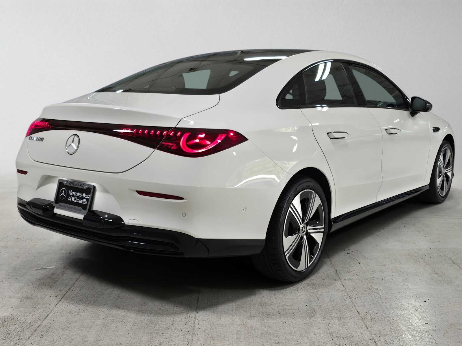 2027 Mercedes-Benz CLA 220 Hybrid FWD