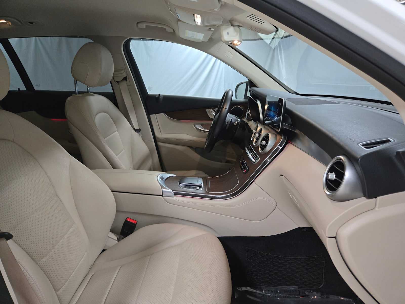 2020 Mercedes-Benz GLC 300 SUV