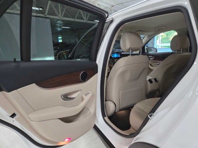 2020 Mercedes-Benz GLC 300 SUV