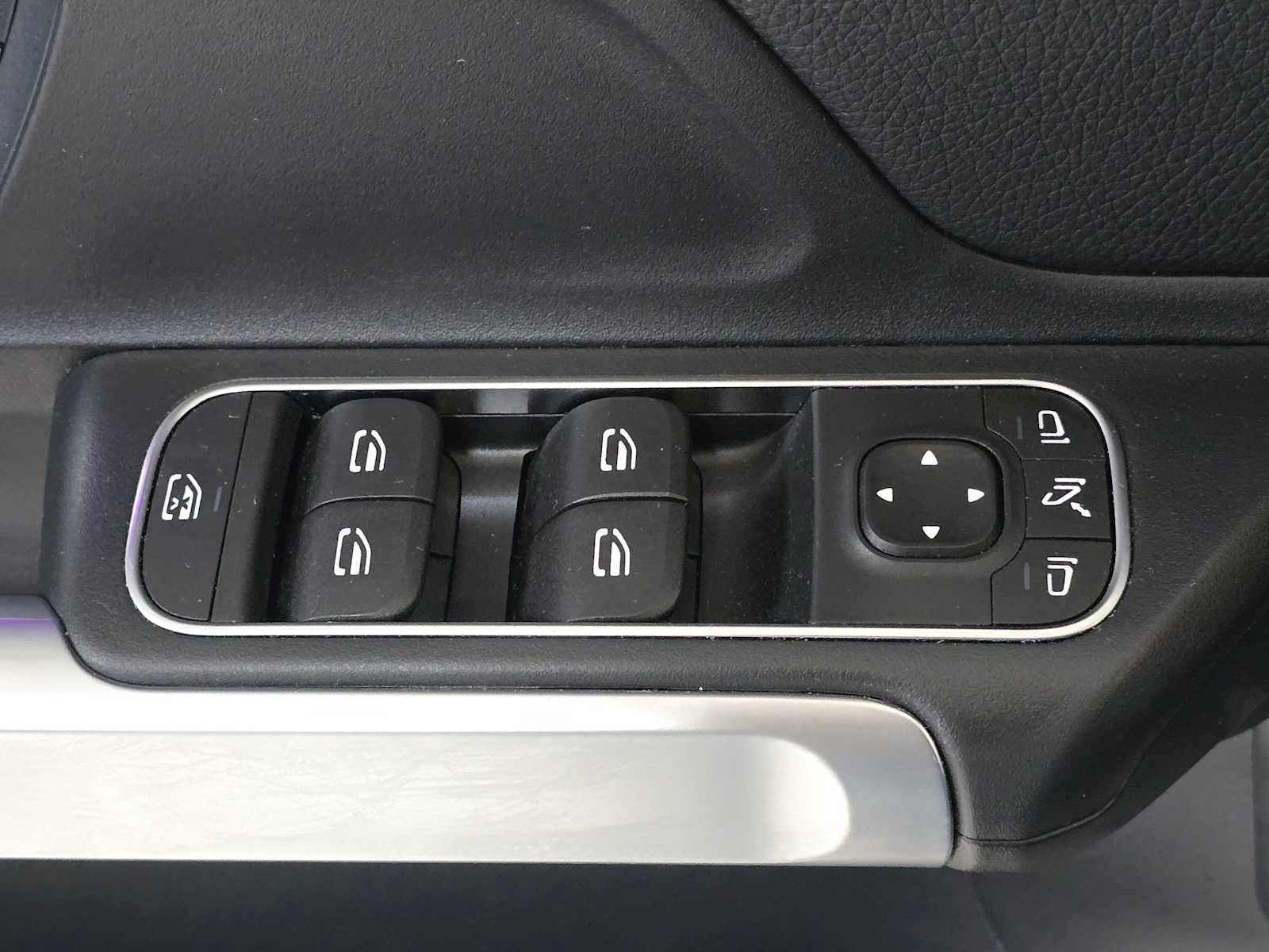 2023 Mercedes-Benz GLB 250 4MATIC® SUV