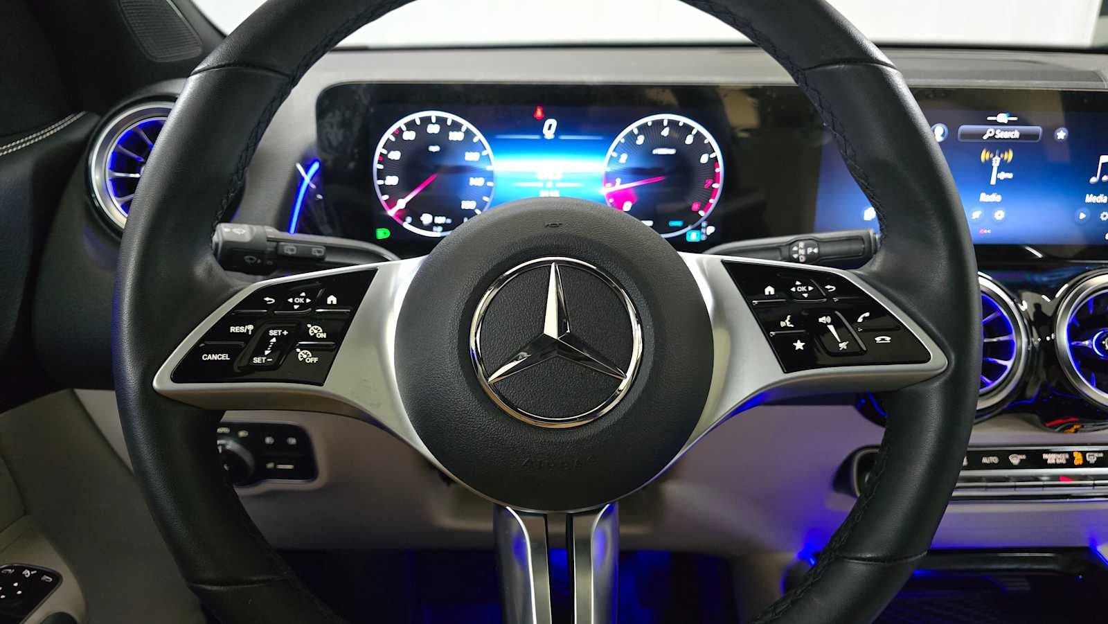 2025 Mercedes-Benz GLB 250 GLB 250