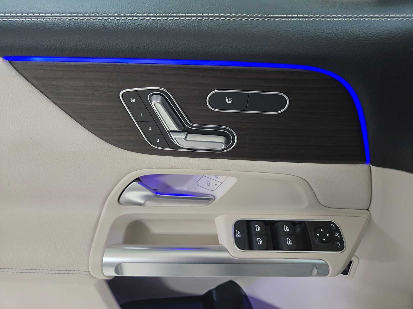 2026 Mercedes-Benz GLB 250 4MATIC® SUV