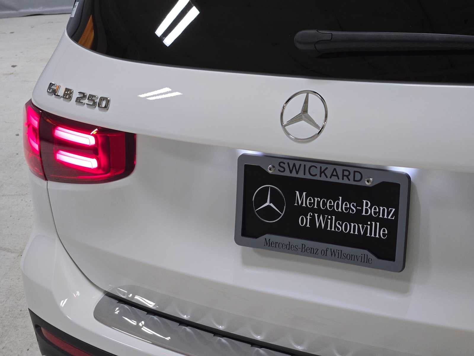 2026 Mercedes-Benz GLB 250 4MATIC® SUV