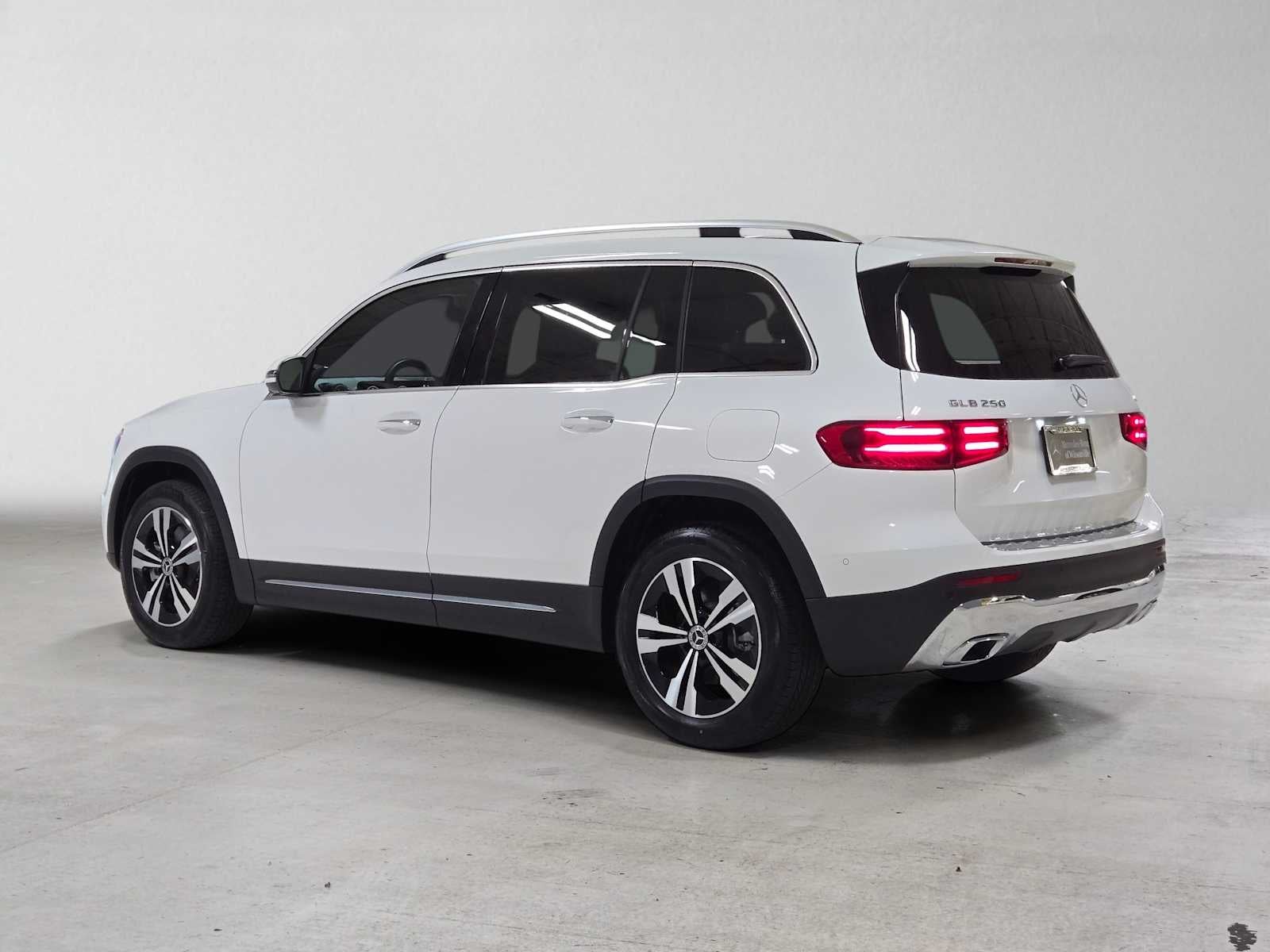 2026 Mercedes-Benz GLB 250 4MATIC® SUV