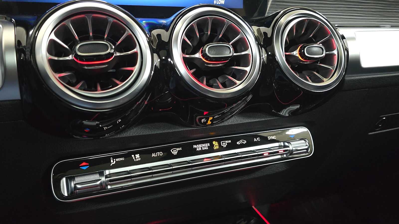 2026 Mercedes-Benz GLB 250 4MATIC® SUV