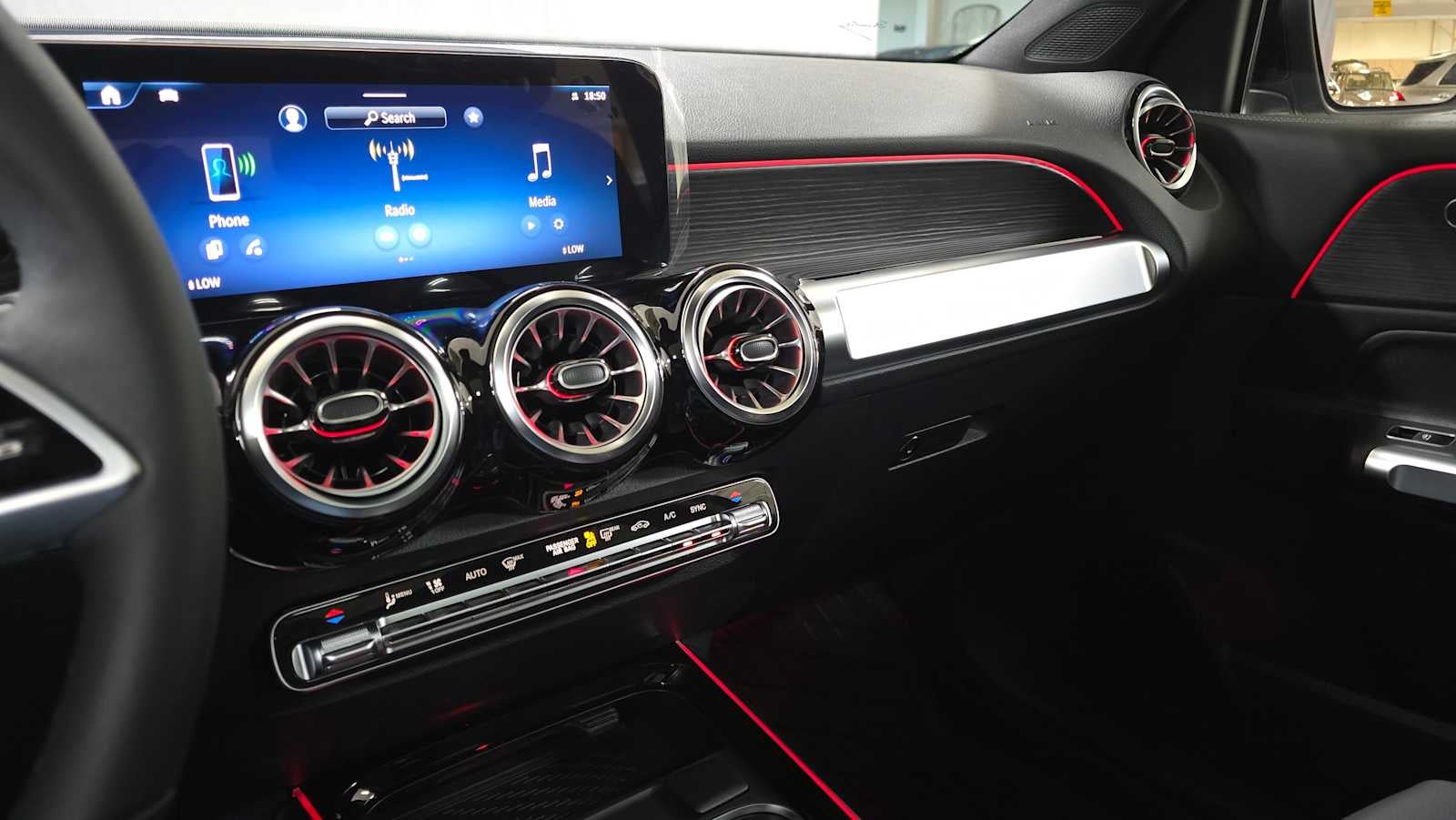 2026 Mercedes-Benz GLB 250 4MATIC® SUV