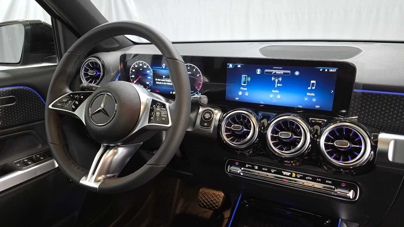 2026 Mercedes-Benz GLB 250 4MATIC® SUV