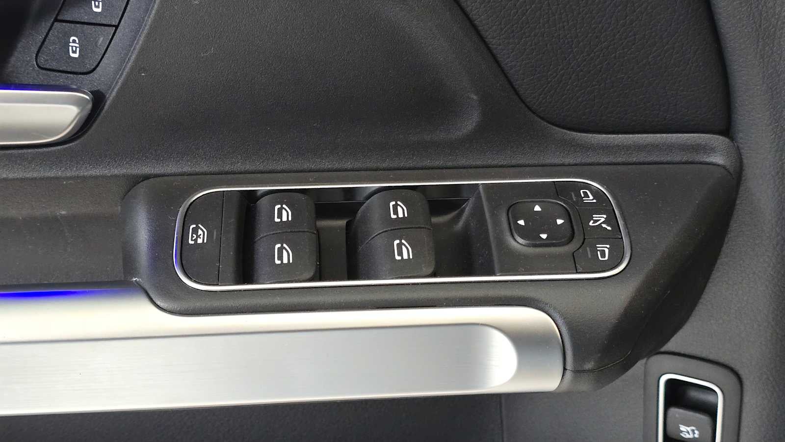 2026 Mercedes-Benz GLB 250 4MATIC® SUV