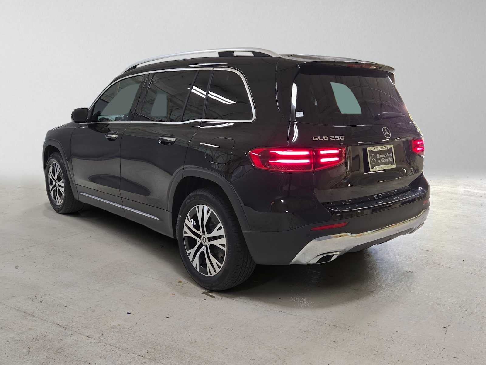 2026 Mercedes-Benz GLB 250 4MATIC® SUV