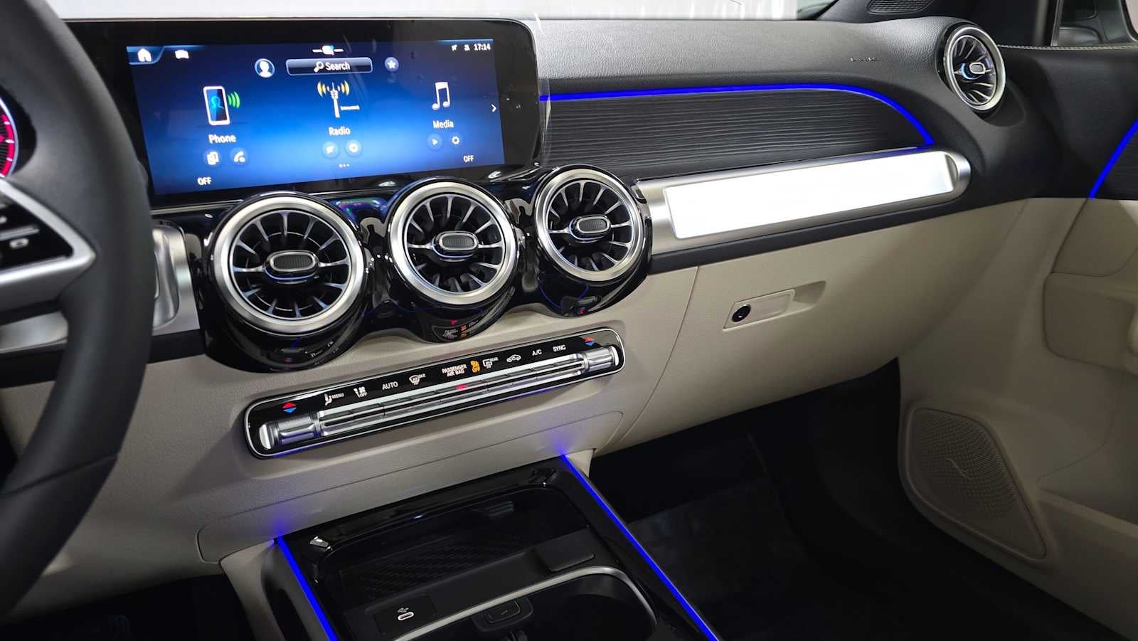 2026 Mercedes-Benz GLB 250 4MATIC® SUV