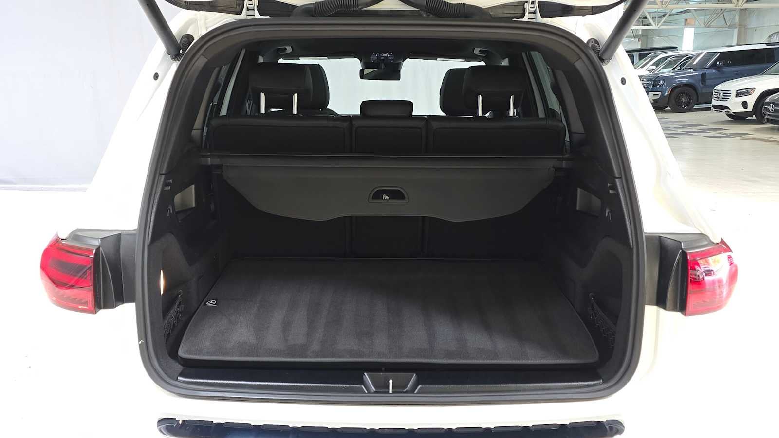 2025 Mercedes-Benz GLB 250 GLB 250