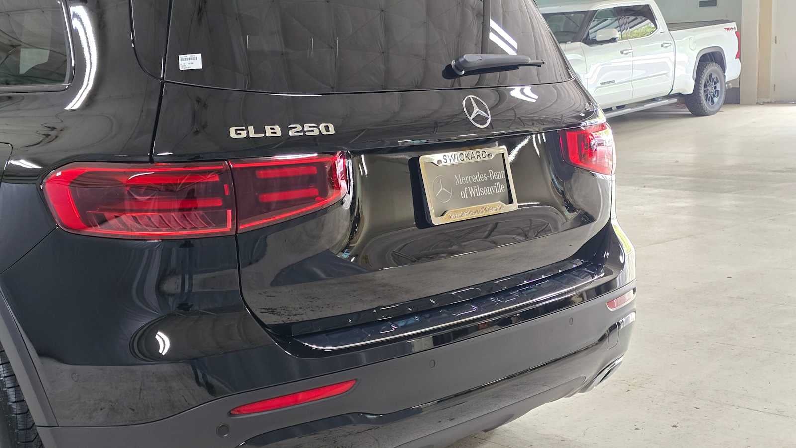 2026 Mercedes-Benz GLB 250 4MATIC® SUV