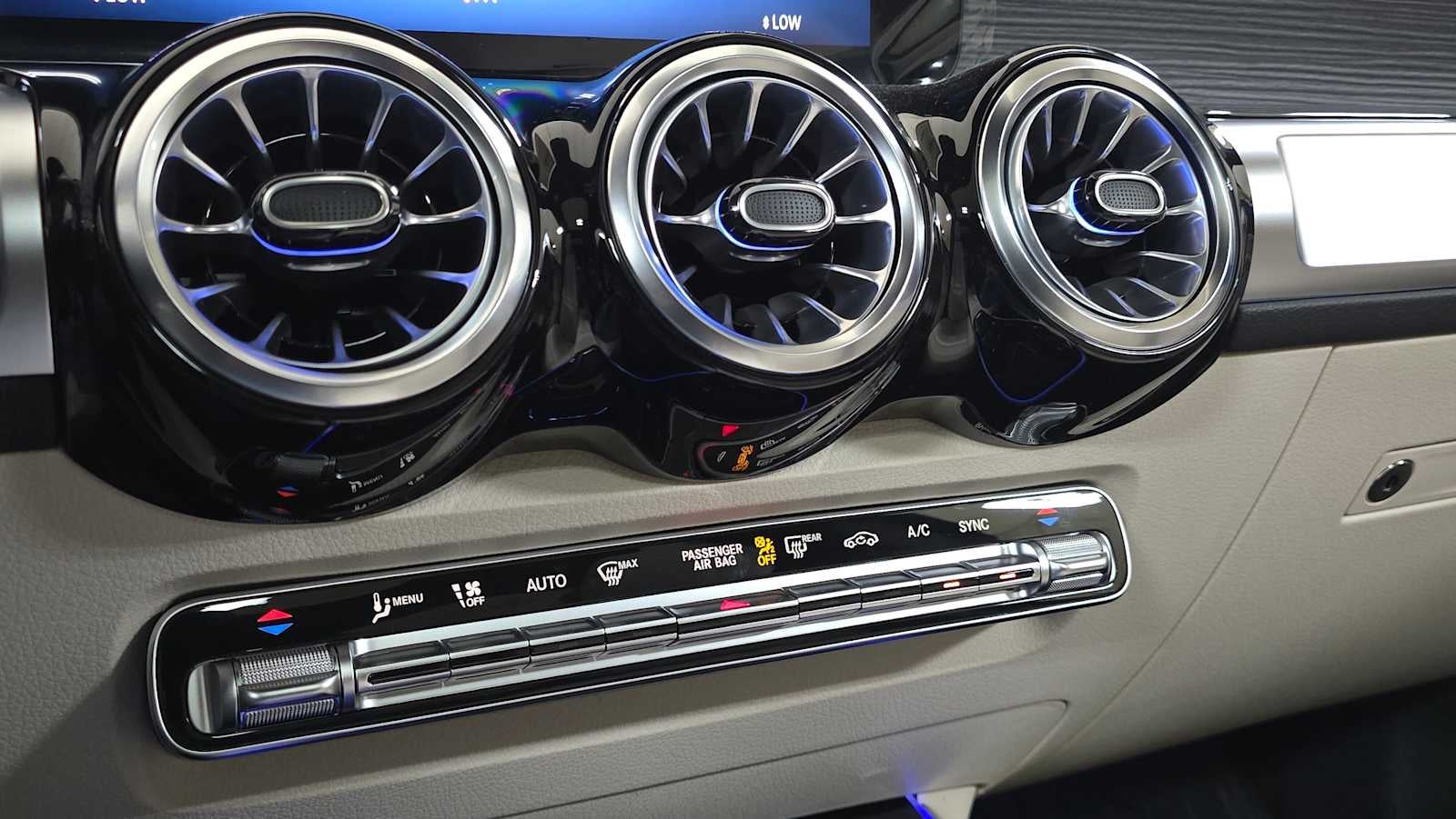 2026 Mercedes-Benz GLB 250 4MATIC® SUV