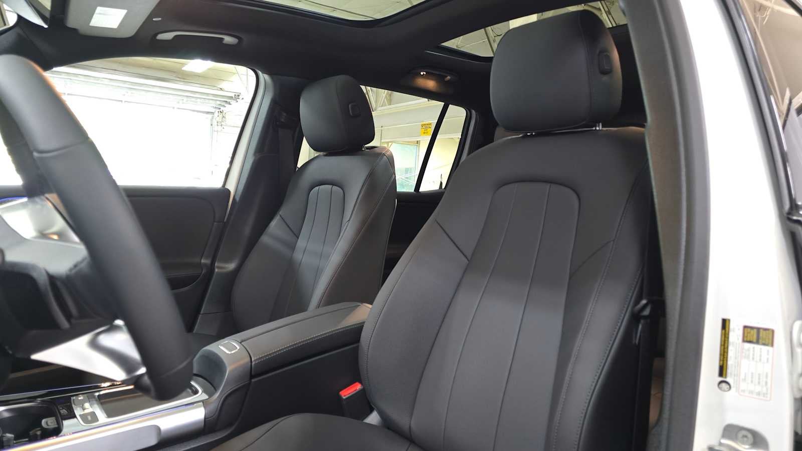 2026 Mercedes-Benz GLB 250 4MATIC® SUV