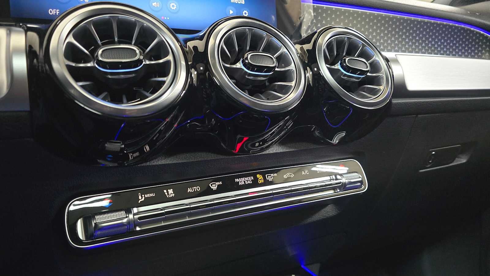 2026 Mercedes-Benz GLB 250 4MATIC® SUV