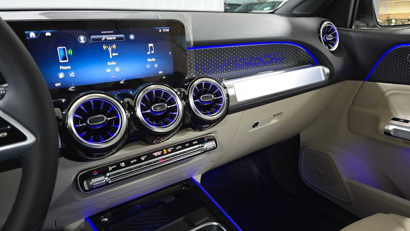 2026 Mercedes-Benz GLB 250 4MATIC® SUV