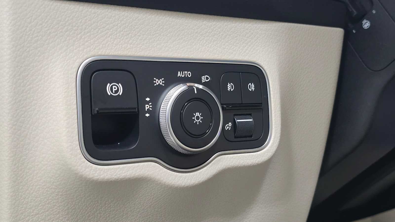 2025 Mercedes-Benz GLB GLB 250