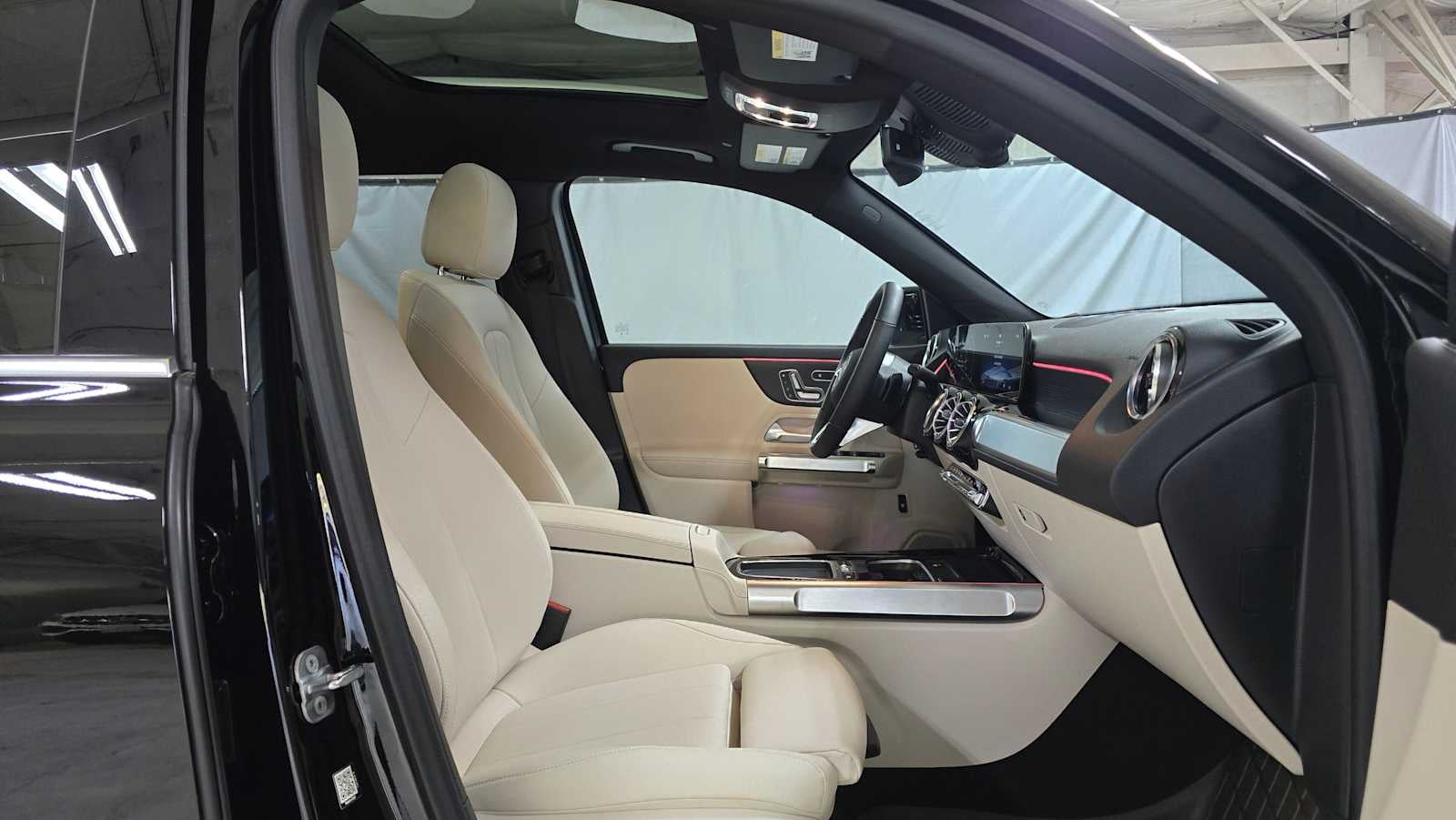 2025 Mercedes-Benz GLB 250 GLB 250