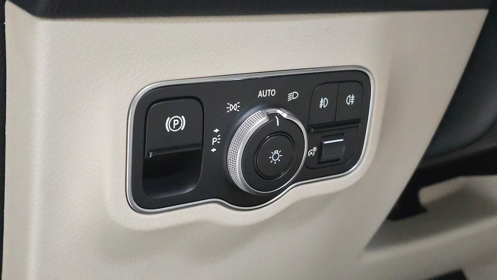 2025 Mercedes-Benz GLB 250 GLB 250