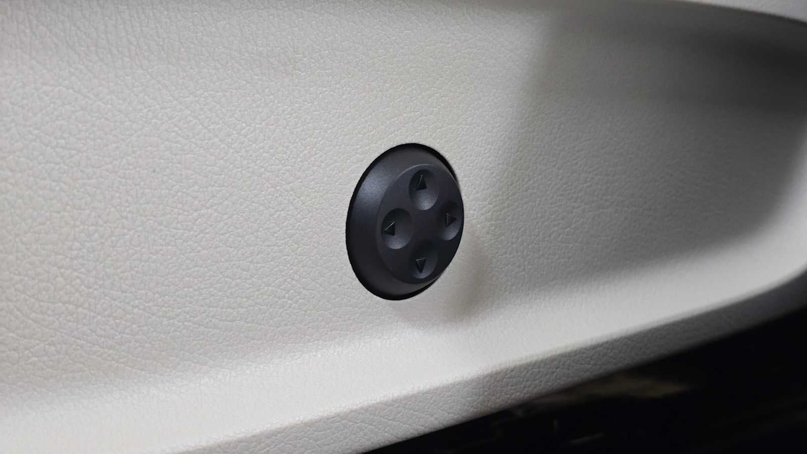 2025 Mercedes-Benz GLB 250 GLB 250