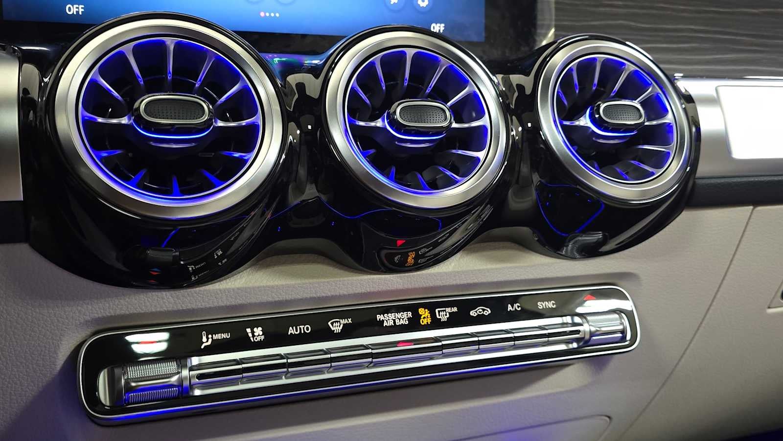 2026 Mercedes-Benz GLB 250 4MATIC® SUV