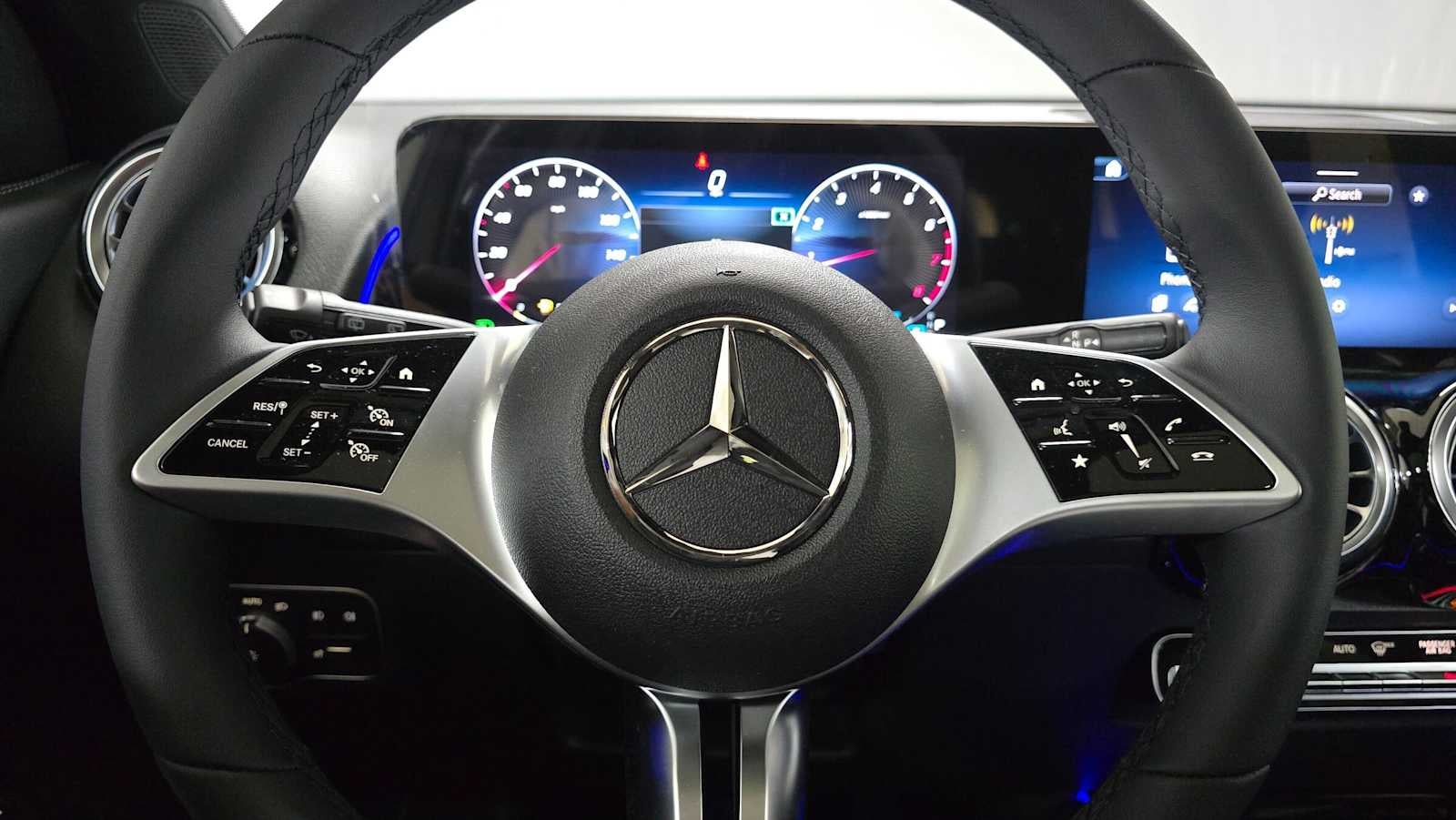2026 Mercedes-Benz GLB 250 4MATIC® SUV