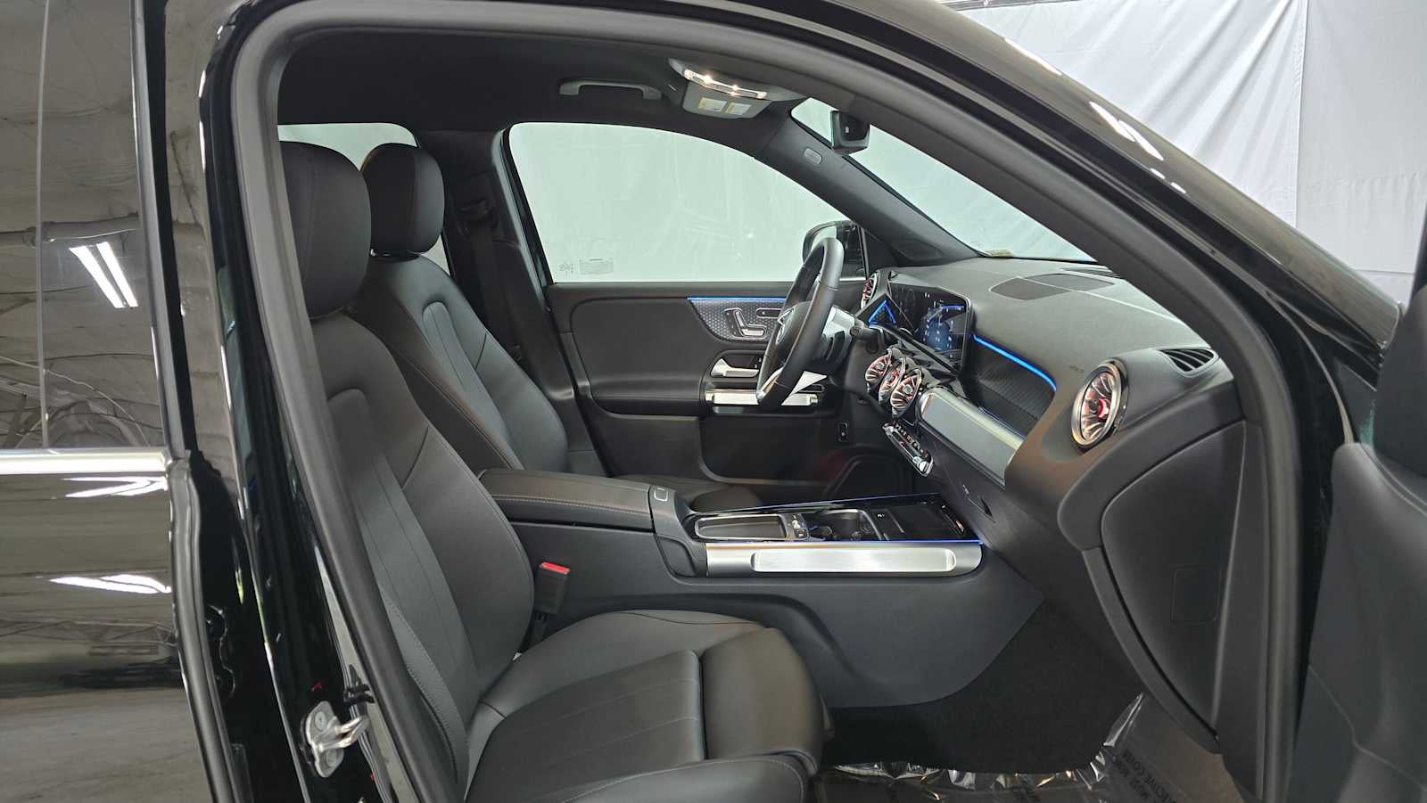 2025 Mercedes-Benz GLB 250 4MATIC® SUV