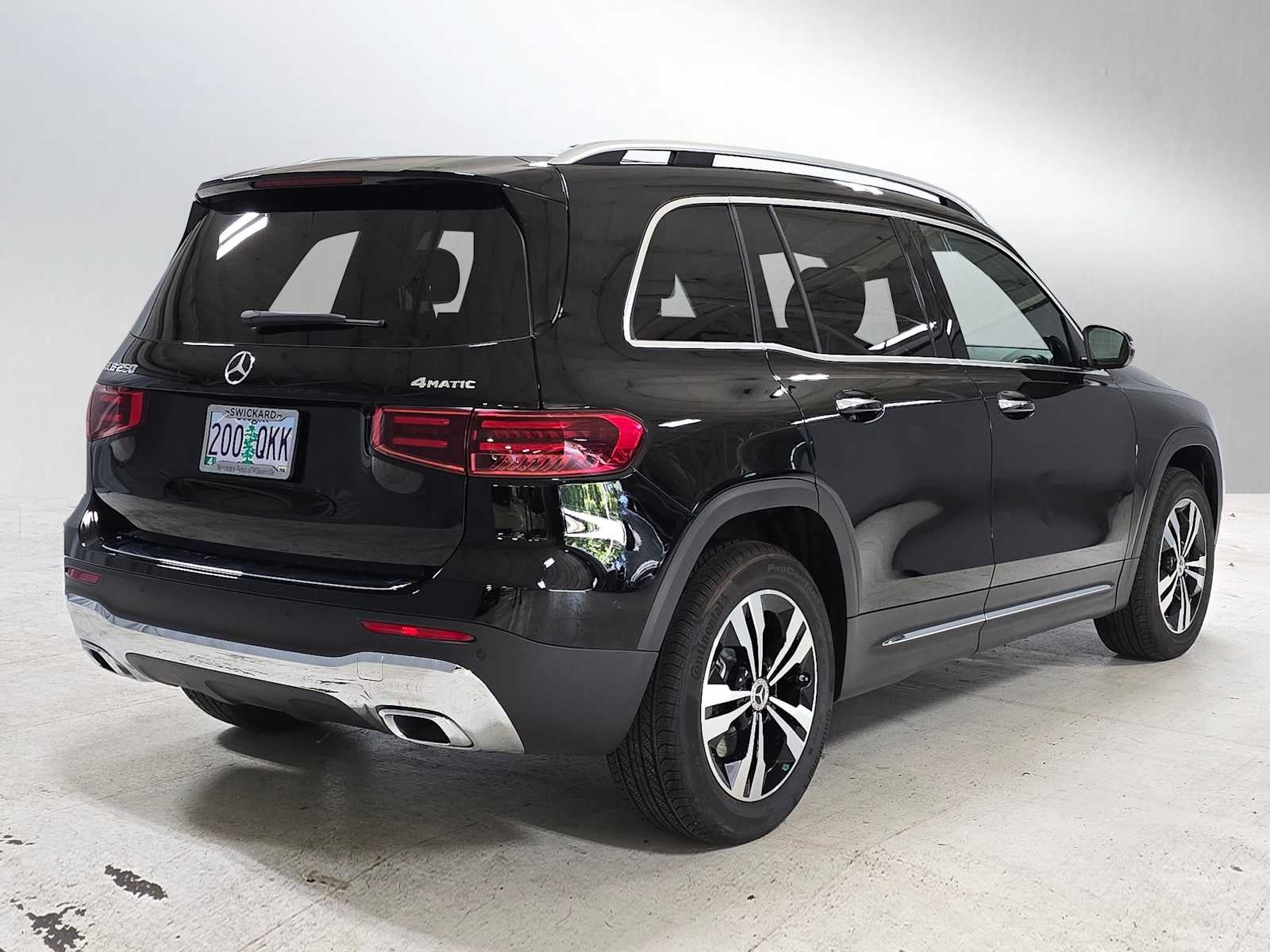 2025 Mercedes-Benz GLB 250 4MATIC® SUV