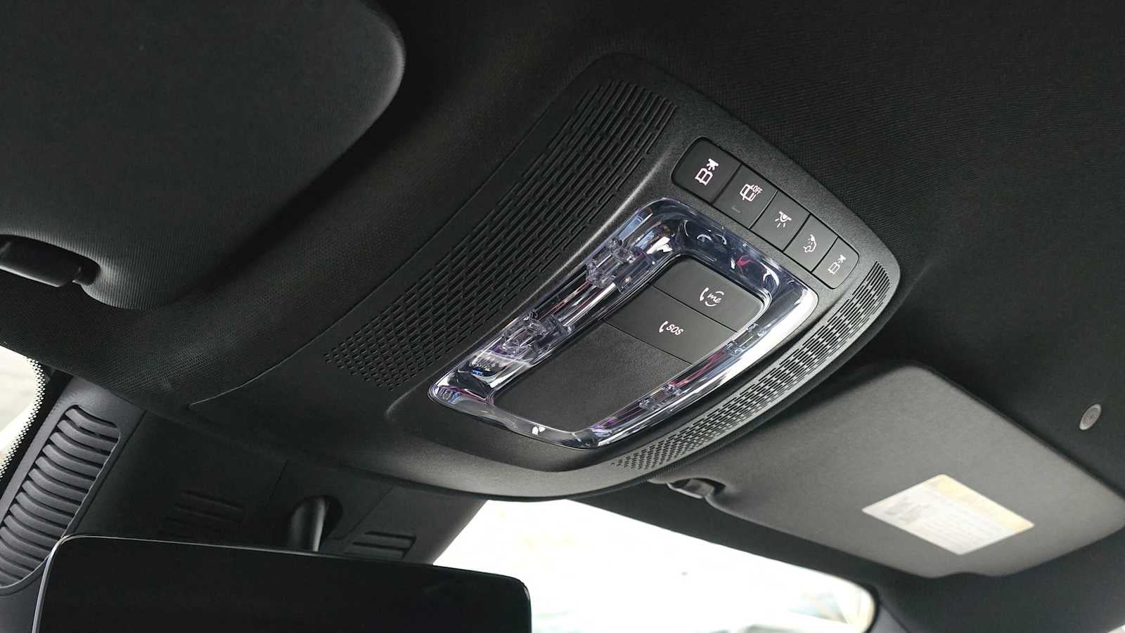 2025 Mercedes-Benz GLB 250 4MATIC® SUV