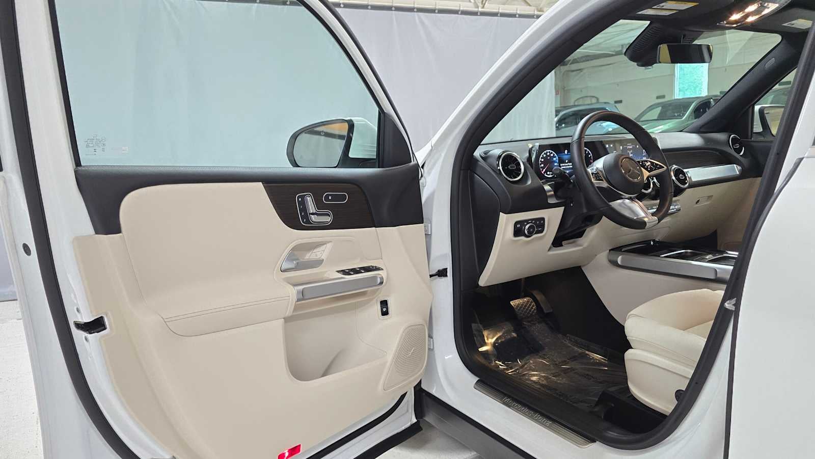 2026 Mercedes-Benz GLB 250 4MATIC® SUV