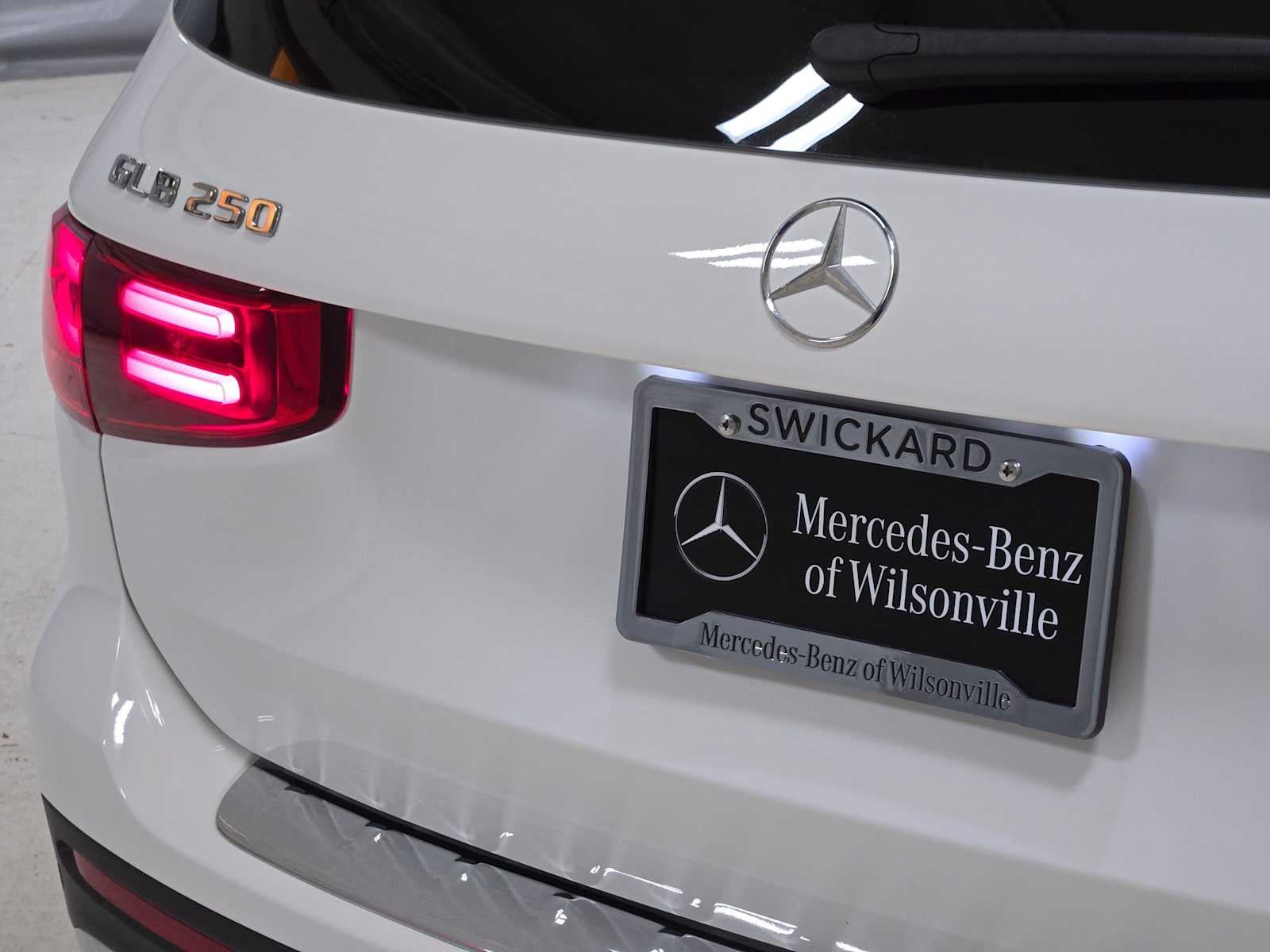 2026 Mercedes-Benz GLB 250 4MATIC® SUV
