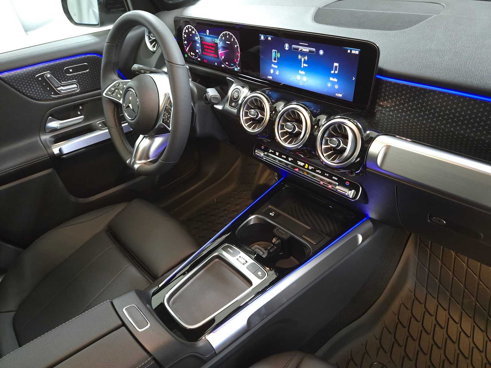 2026 Mercedes-Benz GLB 250 4MATIC® SUV