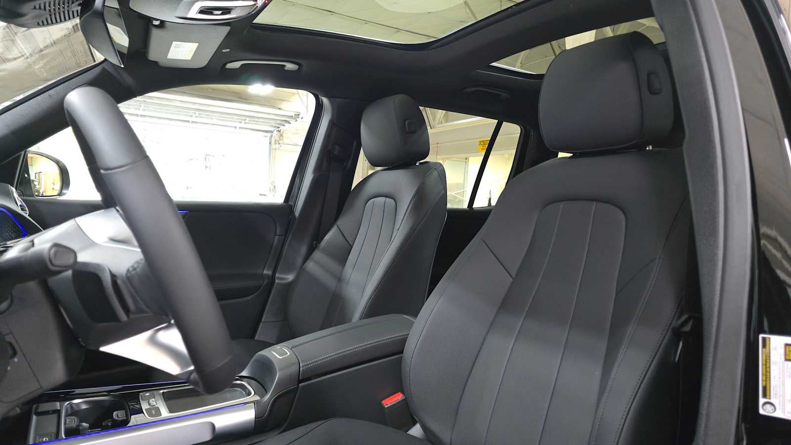 2026 Mercedes-Benz GLB 250 4MATIC® SUV