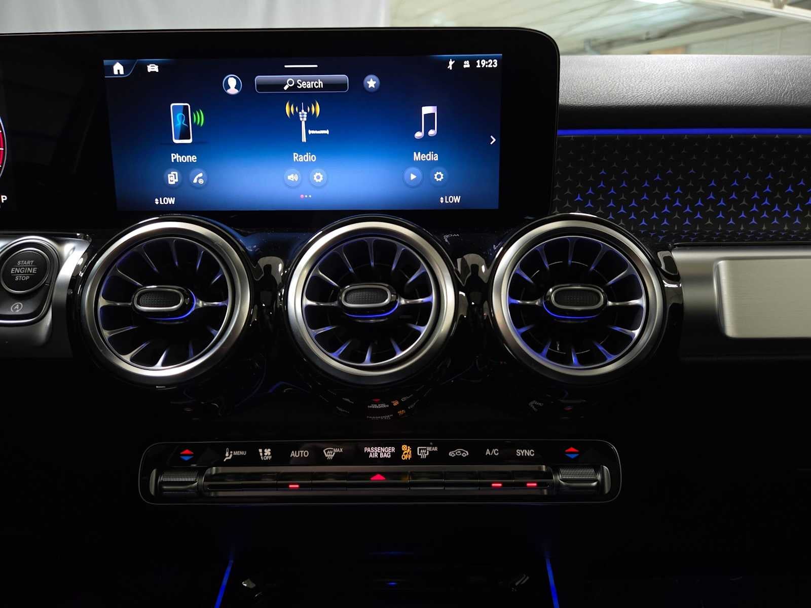 2026 Mercedes-Benz GLB 250 4MATIC® SUV