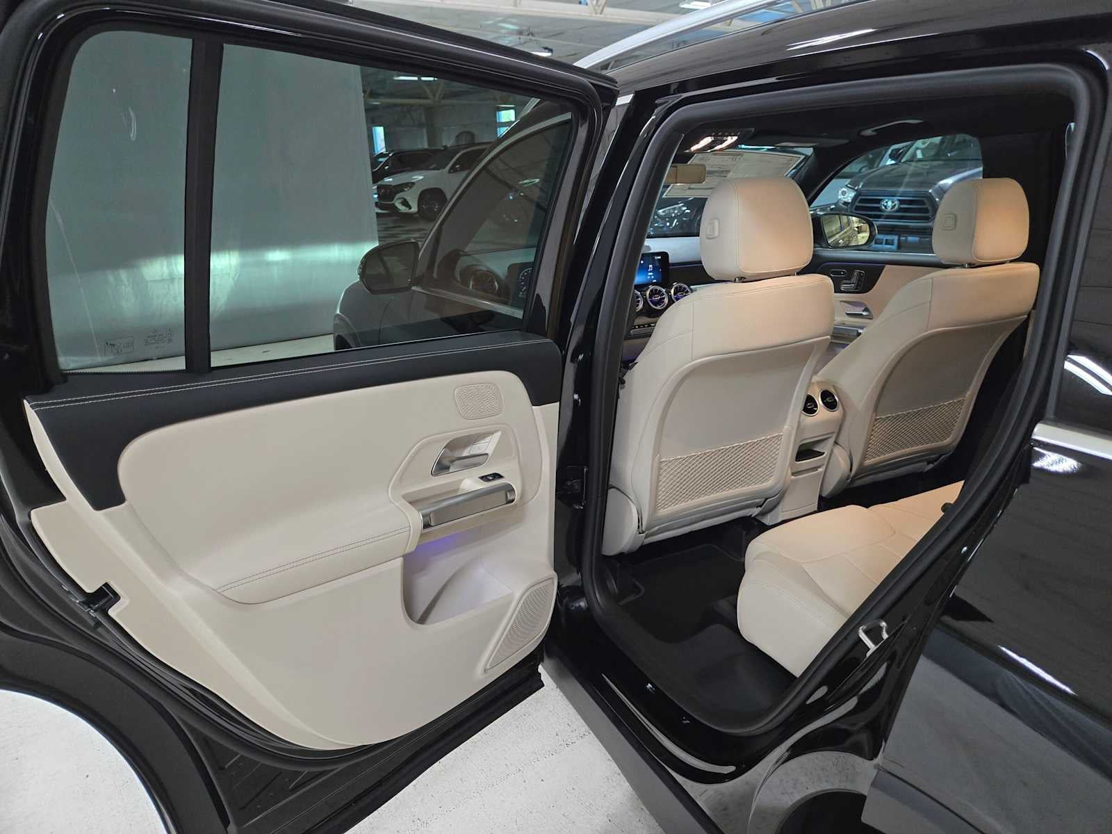2026 Mercedes-Benz GLB 250 4MATIC® SUV