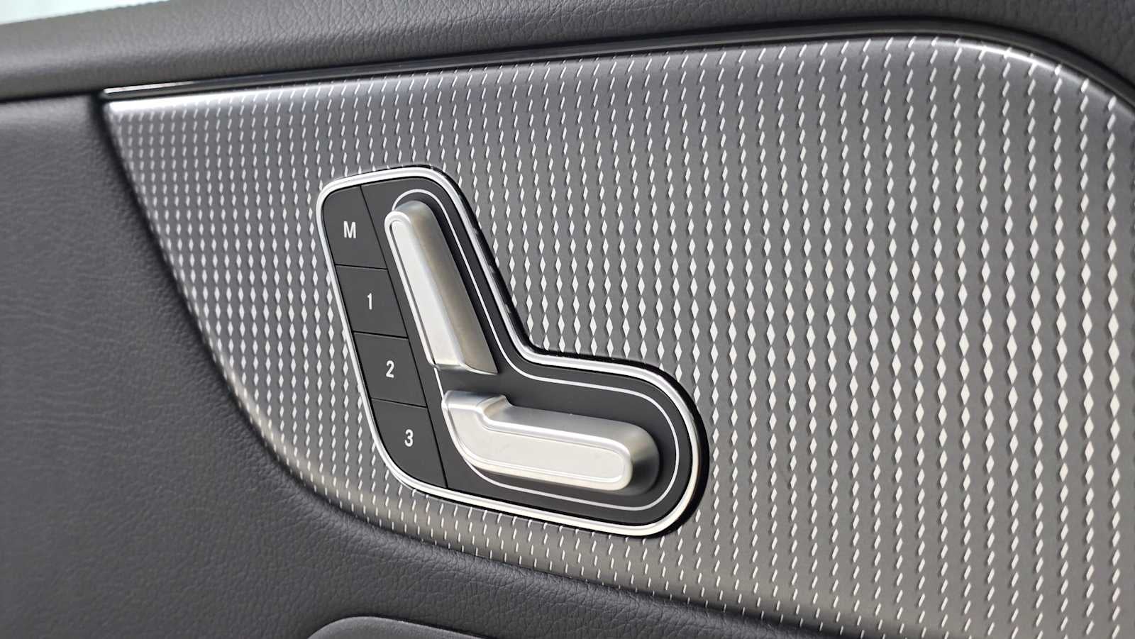 2023 Mercedes-Benz GLB 250 GLB 250