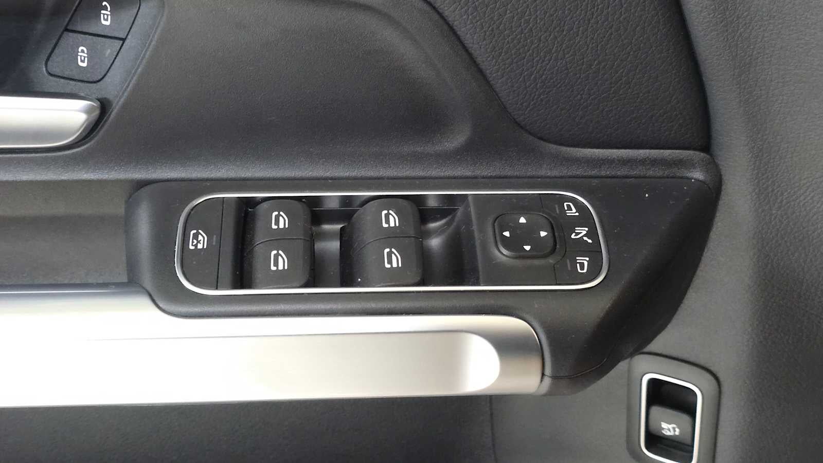 2023 Mercedes-Benz GLB 250 GLB 250