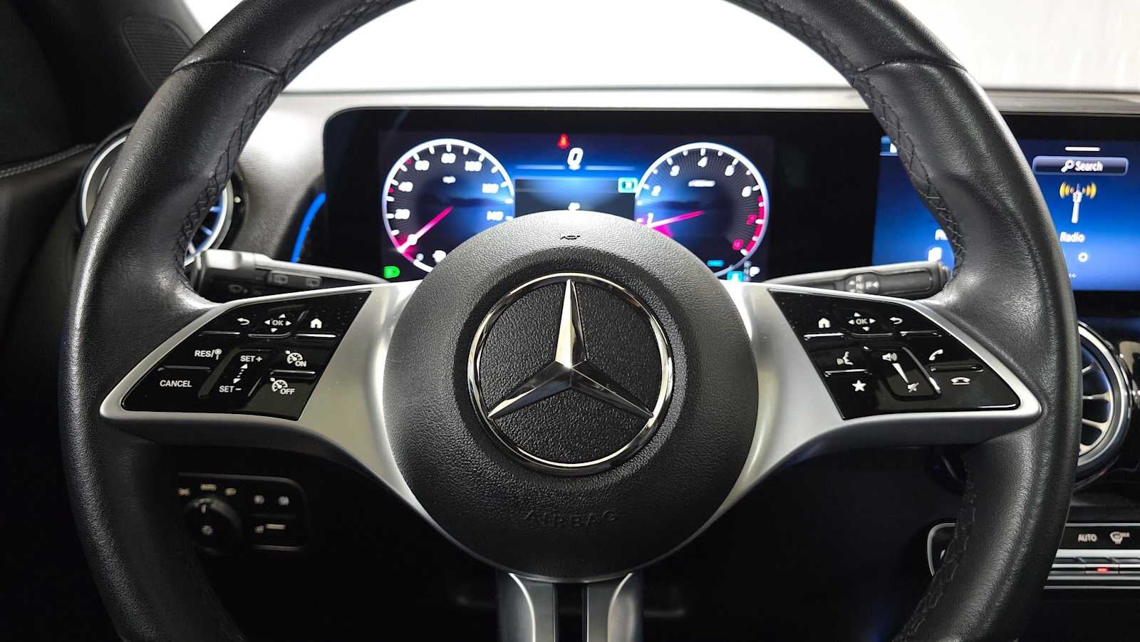 2025 Mercedes-Benz GLB 250 4MATIC® SUV