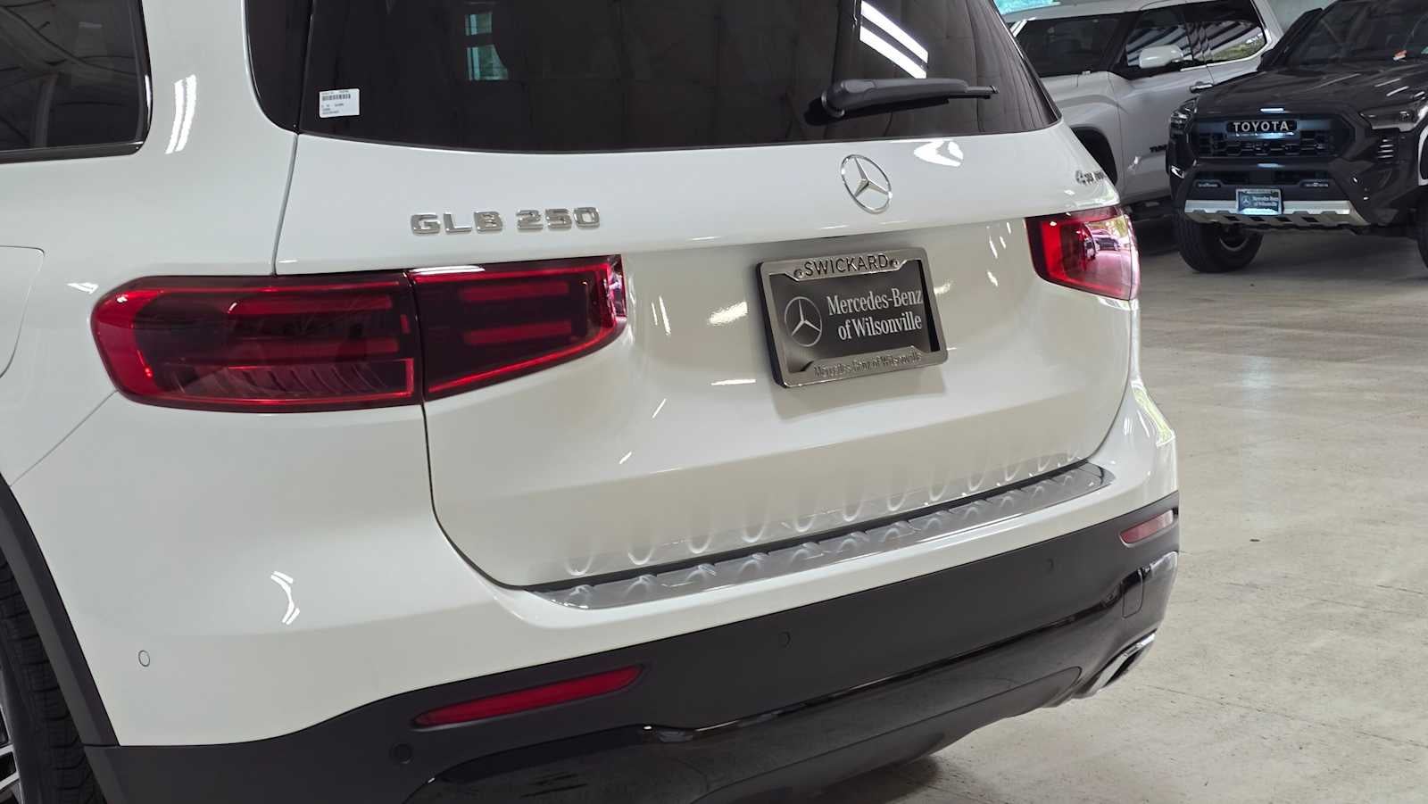 2026 Mercedes-Benz GLB 250 4MATIC® SUV