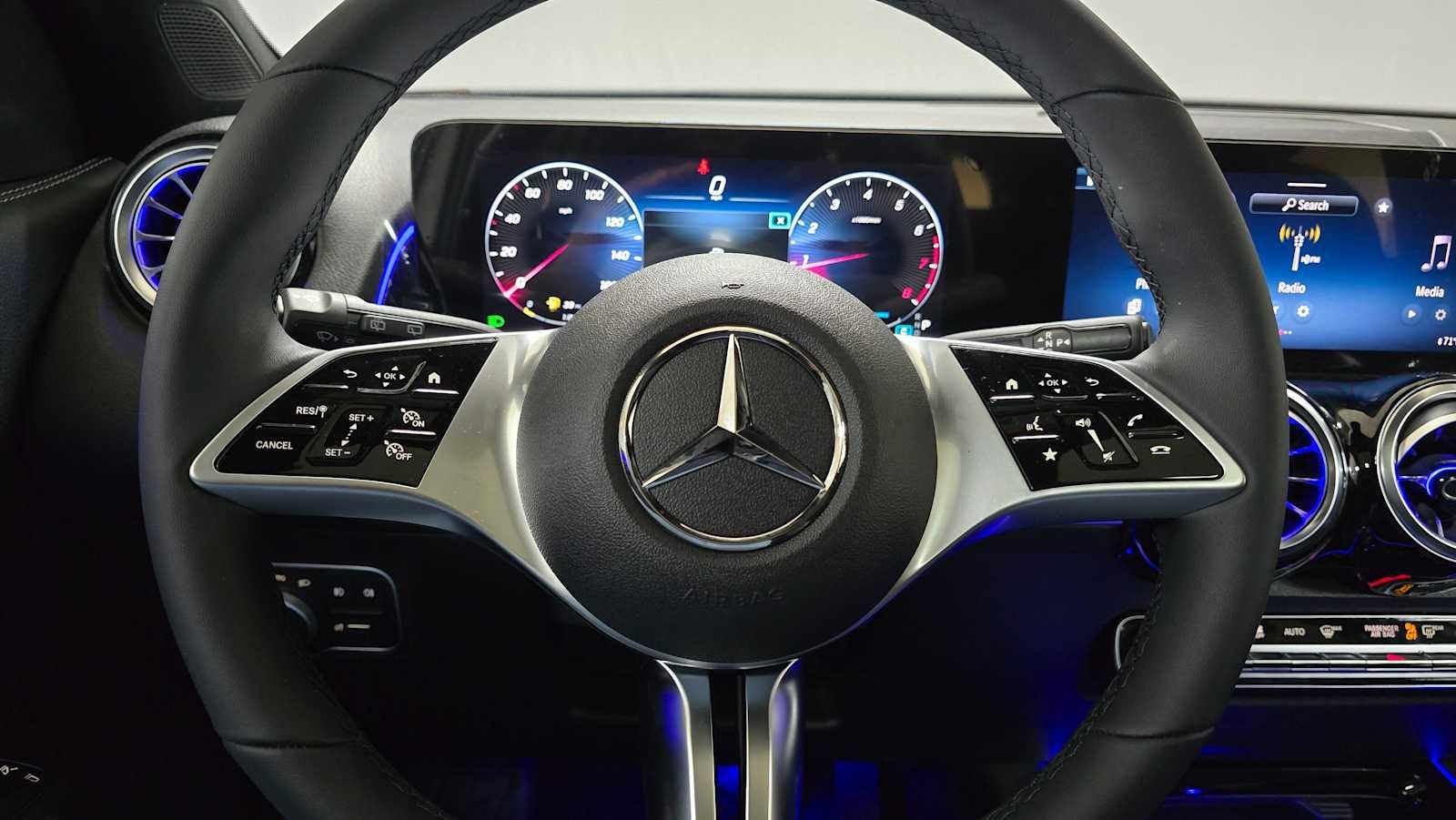 2026 Mercedes-Benz GLB 250 4MATIC® SUV