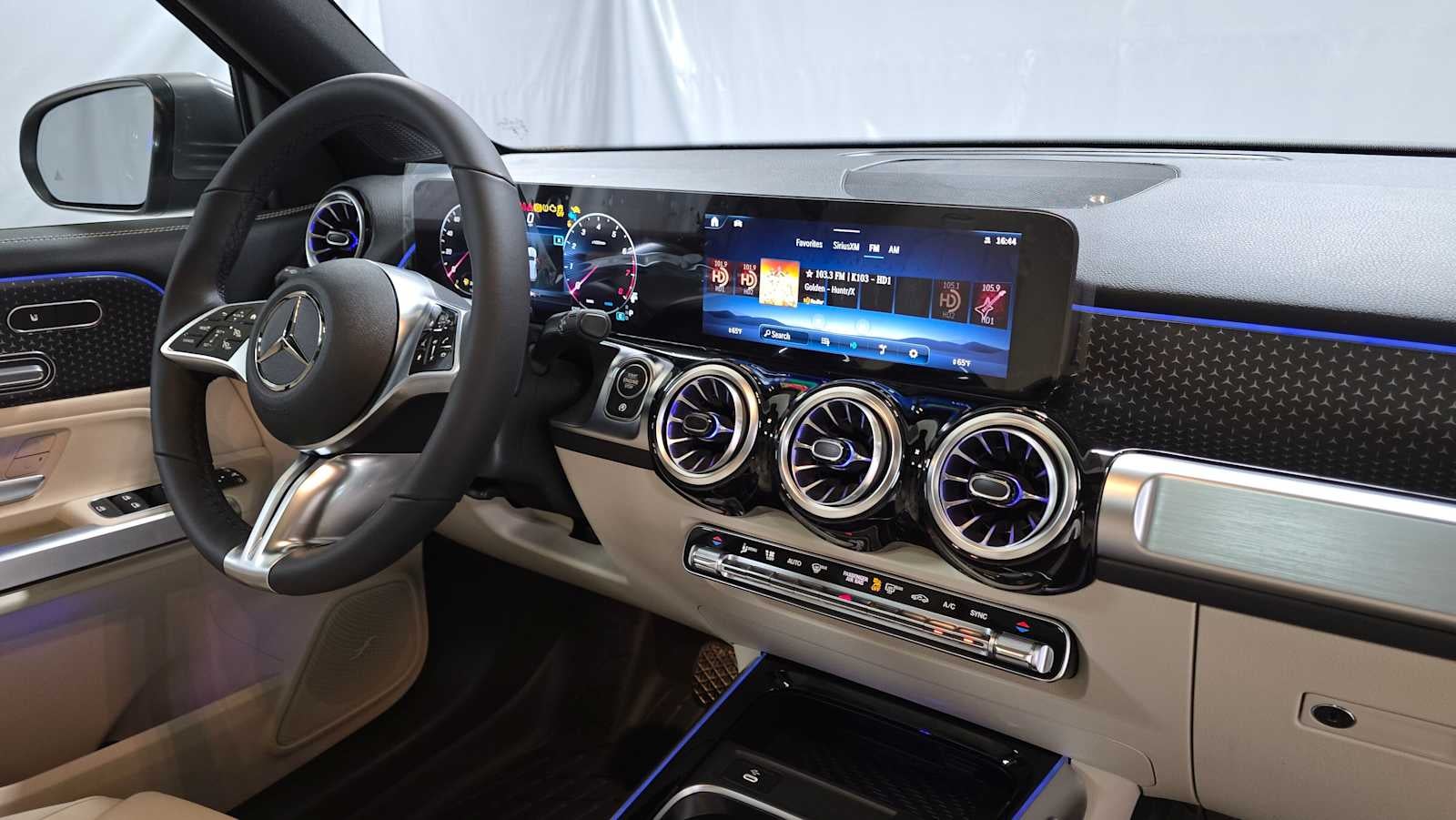 2026 Mercedes-Benz GLB 250 4MATIC® SUV