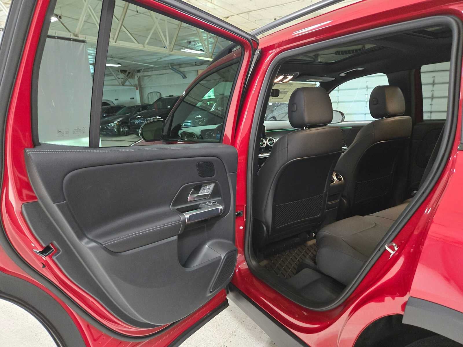 2026 Mercedes-Benz GLB 250 4MATIC® SUV