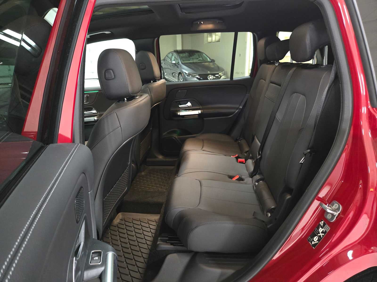 2026 Mercedes-Benz GLB 250 4MATIC® SUV