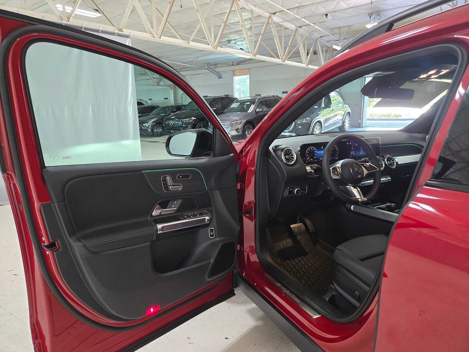 2026 Mercedes-Benz GLB 250 4MATIC® SUV