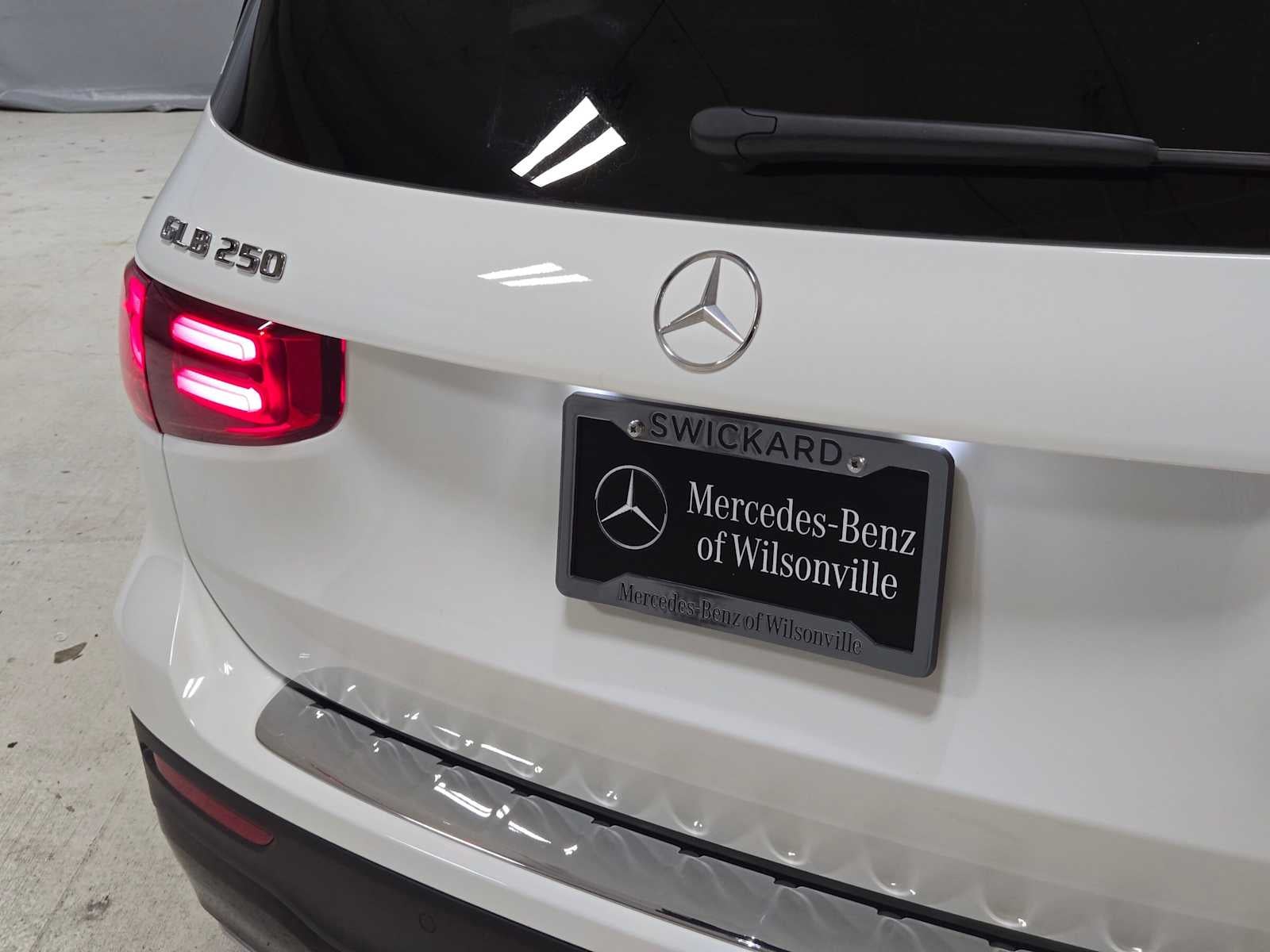 2026 Mercedes-Benz GLB 250 4MATIC® SUV