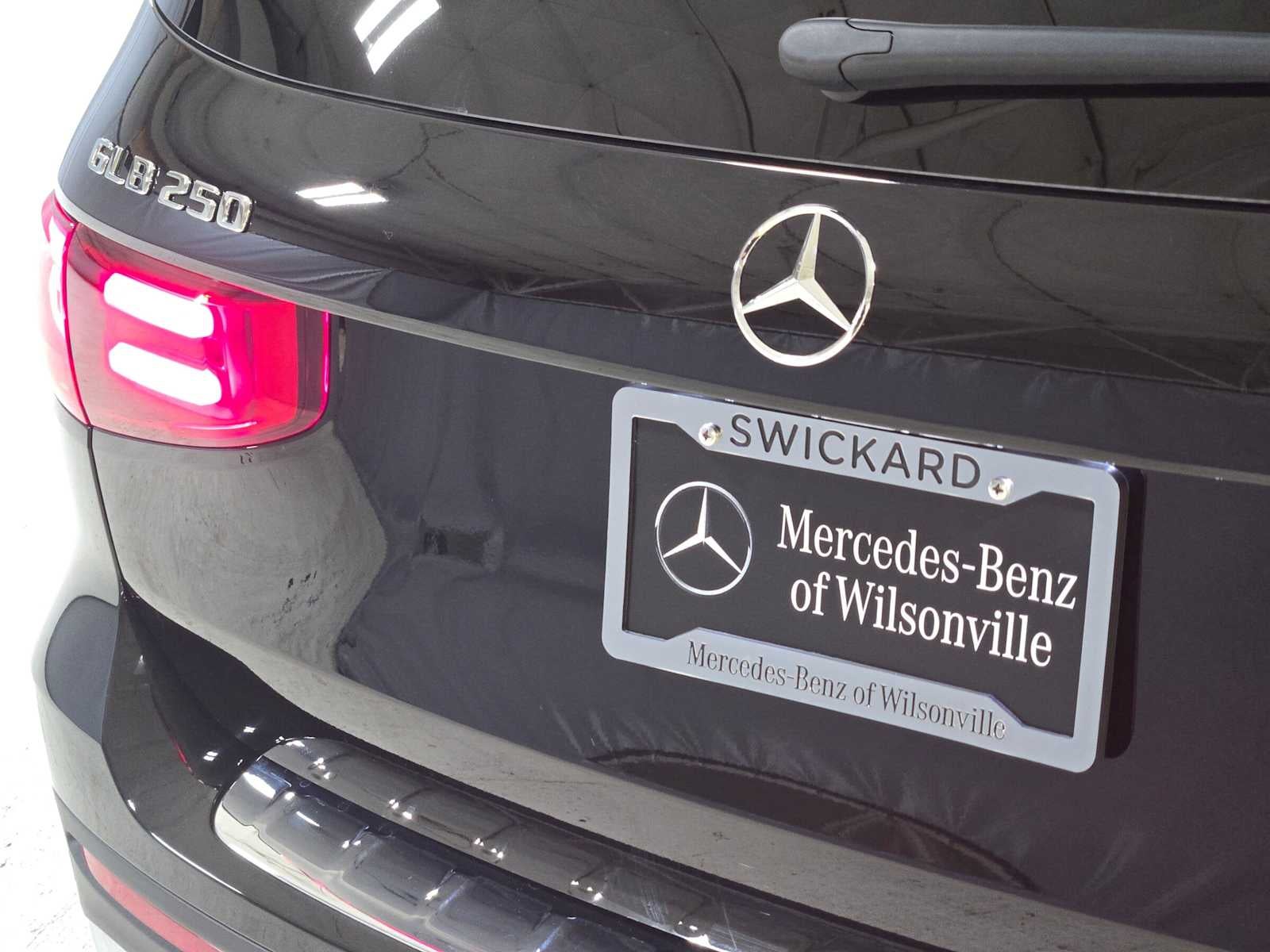 2026 Mercedes-Benz GLB 250 4MATIC® SUV