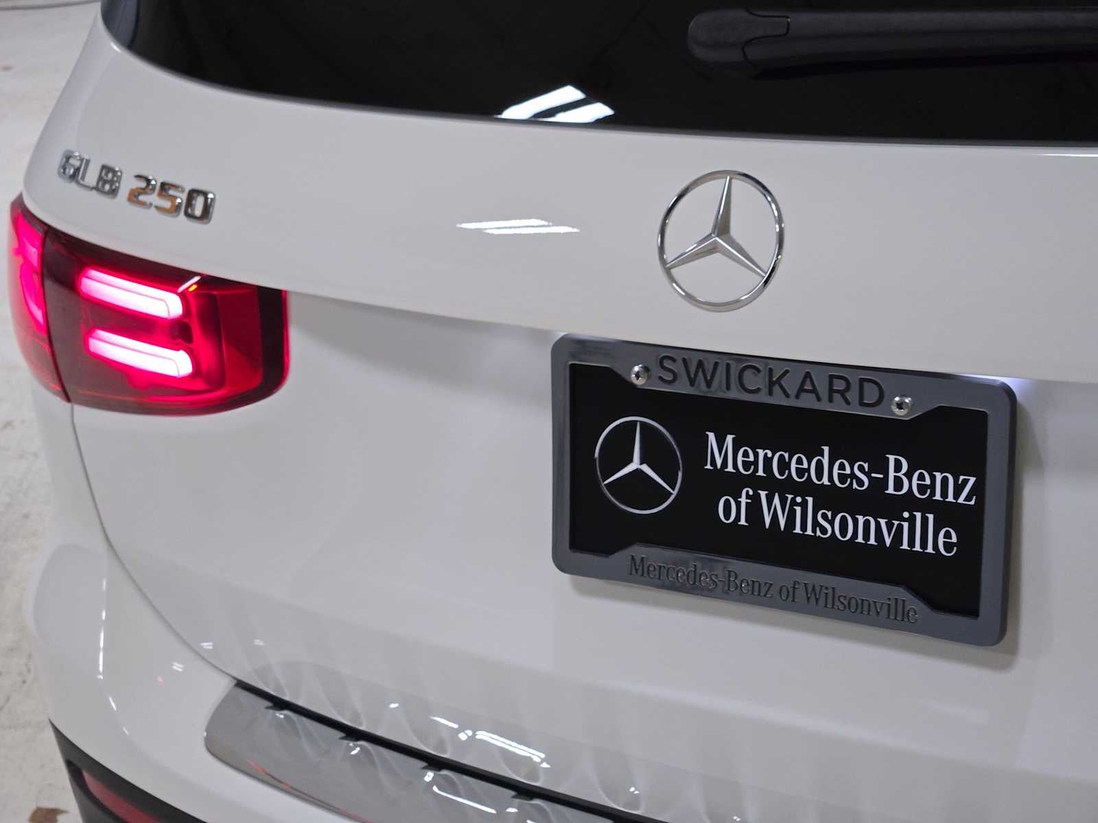 2026 Mercedes-Benz GLB 250 4MATIC® SUV