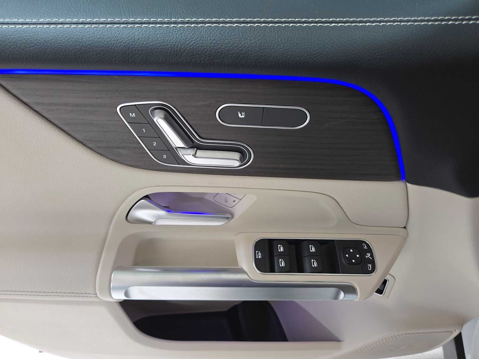 2026 Mercedes-Benz GLB 250 4MATIC® SUV